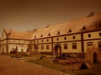 Středověký hotel Dětenice