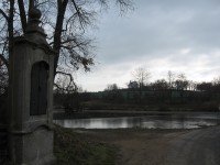 KAPLIČKA KŘÍŽOVÉ CESTY, RYBNÍK VRAŽDA A KOSTEL SV.JANA KŘ. V RADOMYŠLI
