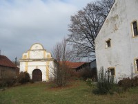 KOSTNICE A POZDĚJI SV.HROB ZA KOSTELEM SV. MARTINA