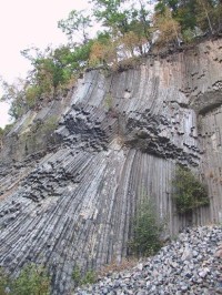Zlatý vrch - detail čediče