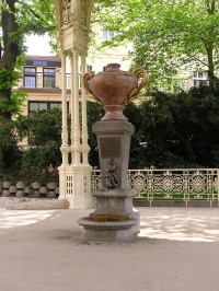 Karlovy Vary - Pramen 15. Hadí