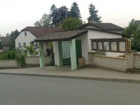 autobusová zastávka Třeština - náves z druhého směru
