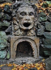 kašna v zámeckém parku Červený hrádek