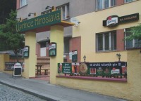 Dvacetihlavá pivní saň