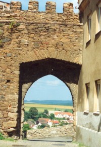 Jemnice - hradby