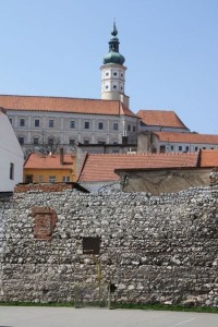 Mikulov - hradby u pošty