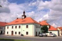 Luže - radnice