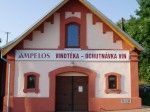 Cyklisté vítáni - Inf. centrum s vinotékou Ampelos