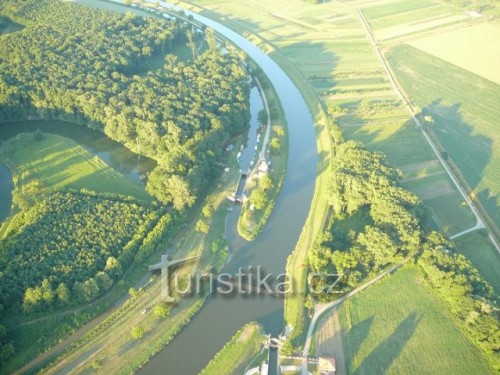 Moravská lodní doprava, Baťův kanál