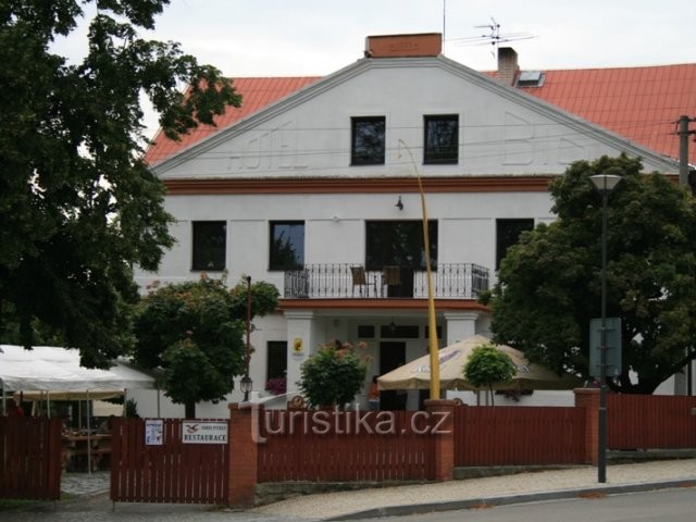 Cyklisté vítáni - Restaurace Sokolovna