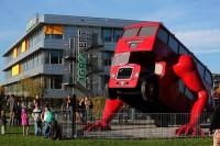 Klikující autobus - David Černý, Agrofert