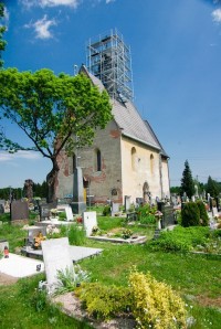 Javorník kostel sv. Kříže