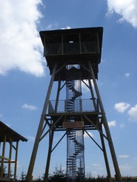 Rozhledny Borůvka, Toulovcova rozhledna a hrad Rychmburk