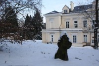 Kamenný kříž v obci Dalovice u Karlových Varů
