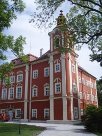 DĚTENICE - Staročeská krčma a zámek i koně