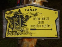 Vychádzka k symbolickému cintorínu v Žiarskej doline