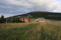 Špindlerova bouda, vozadí Malý Šišák