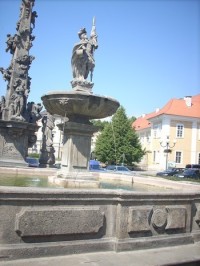 Kašna sv.Floriána v Duchcově na náměstí.