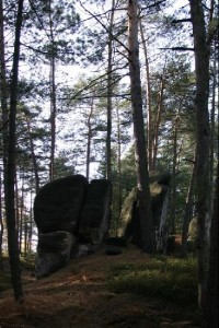 skály