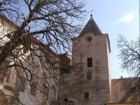 na hradě