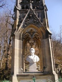 na hradě