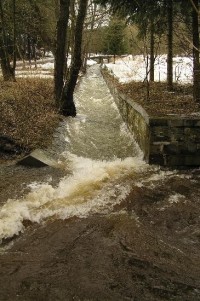 Bezručovo údolí: soutok Chomutovky a Křímovského potoka