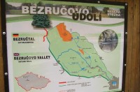 Bezručovo údolí: informační tabule u třetího mlýna