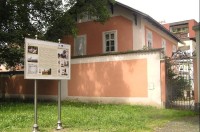 zámek Sokolov: informační tabule u brány
