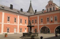 zámek Sokolov: nádvoří zámku
