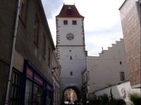 věž