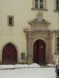 Biskupský dvůr