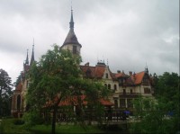 pohled od vchodu do ZOO