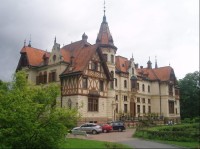 pohled od expozice lachtanů