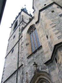 Průčelí kostela: Louny