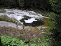 Obří hrnecv řečišti