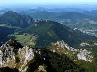 Boboty - pohled na horu z vrcholu Veľ. Rozsutca (srpen 2010)