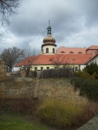 Zámek v Kostelci nad Černými lesy